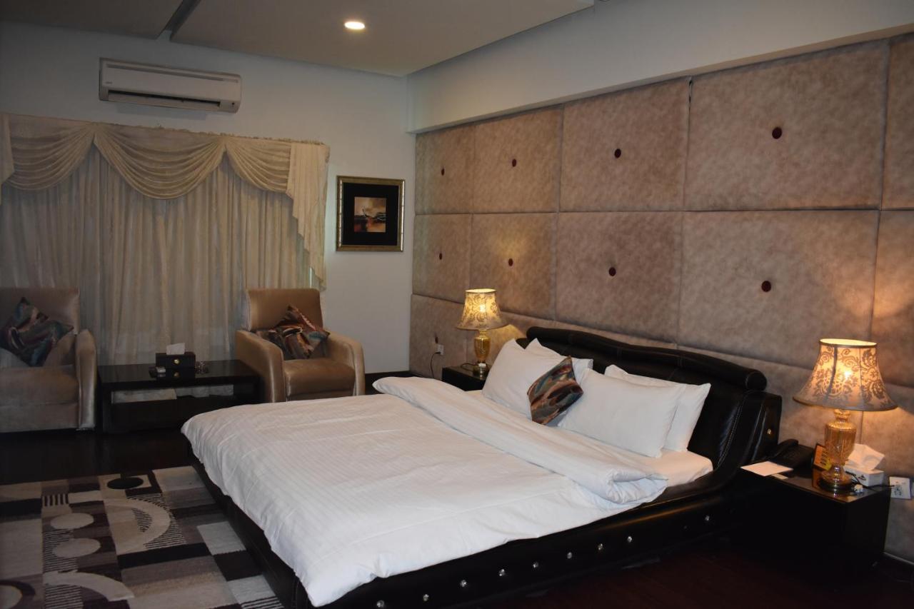 Safari Club 1 Otel Rawalpindi Dış mekan fotoğraf