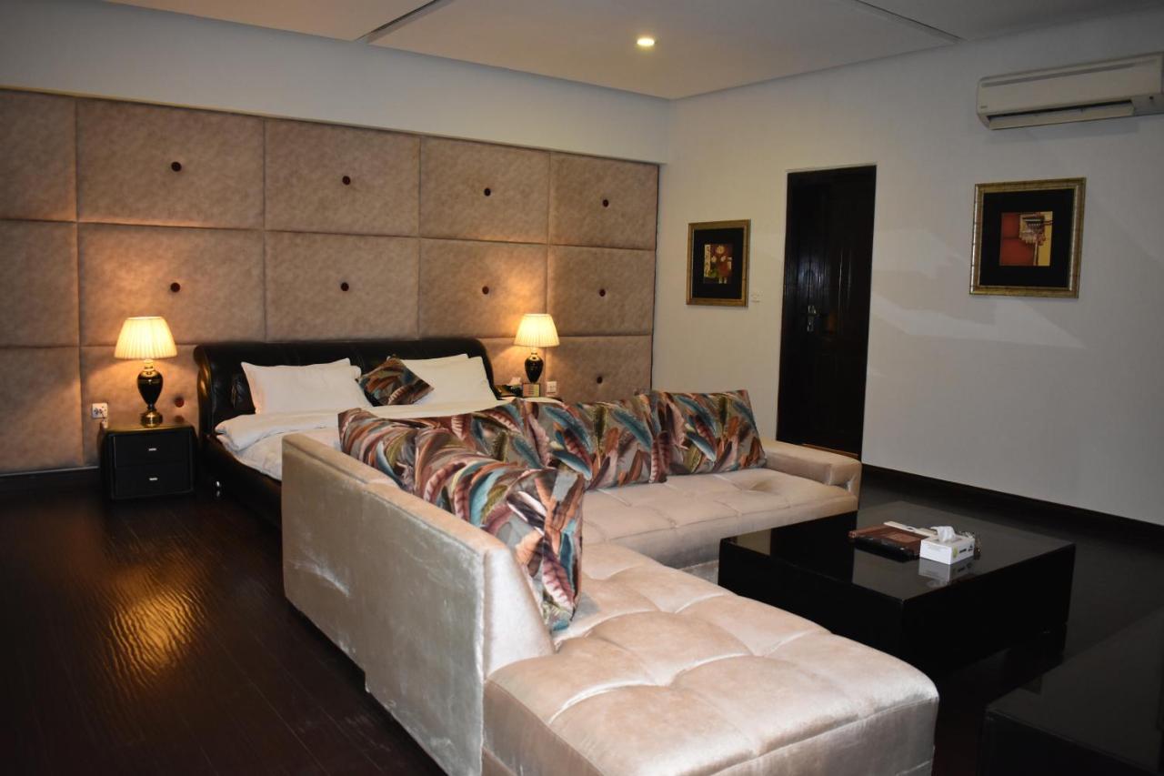 Safari Club 1 Otel Rawalpindi Dış mekan fotoğraf