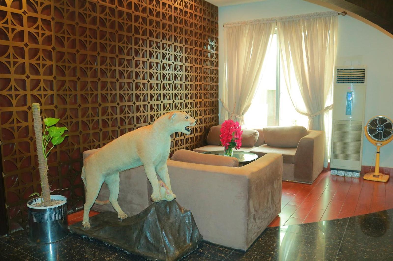 Safari Club 1 Otel Rawalpindi Dış mekan fotoğraf