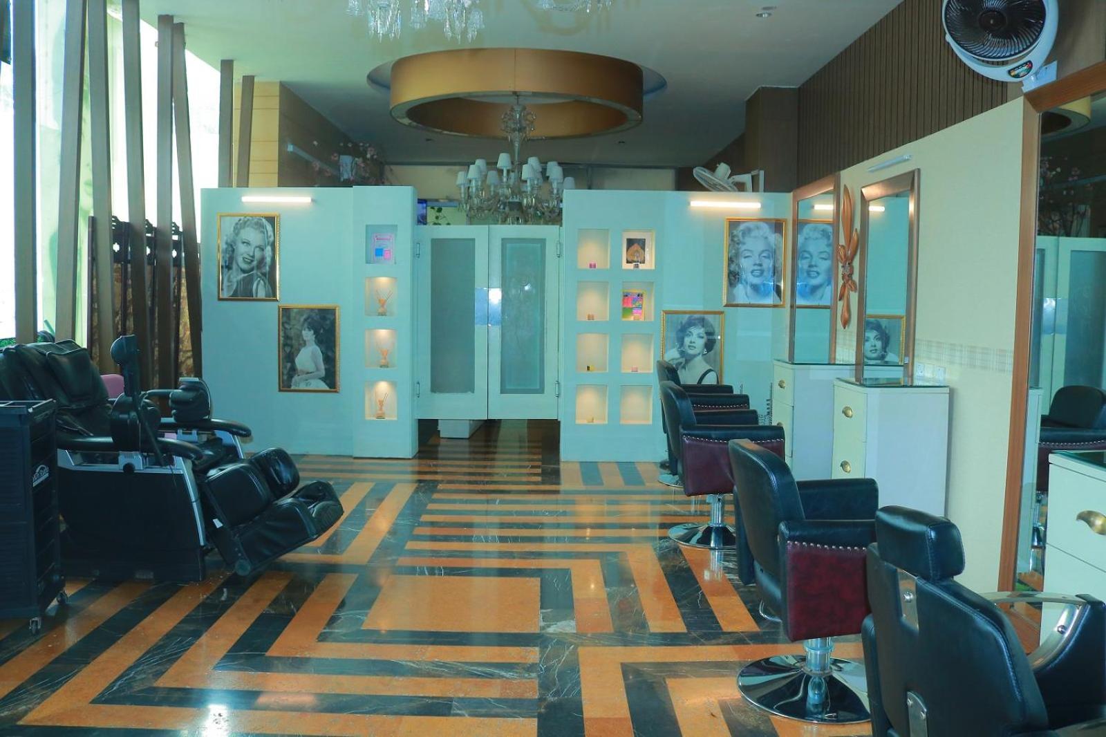Safari Club 1 Otel Rawalpindi Dış mekan fotoğraf