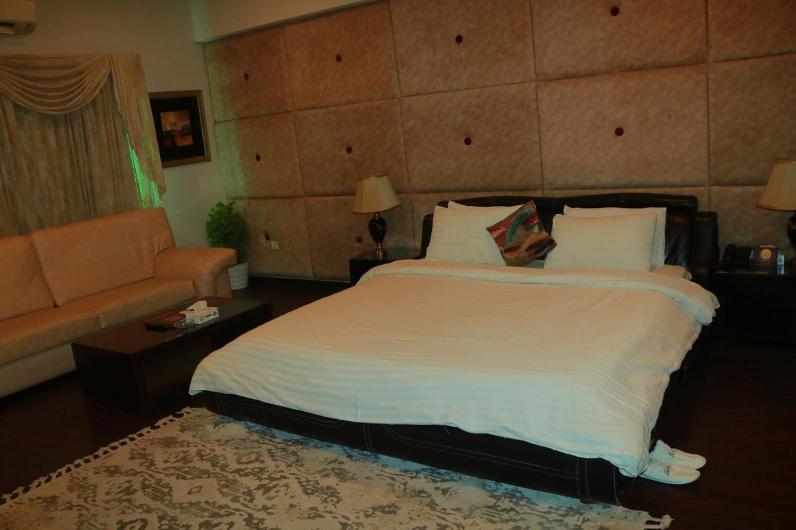 Safari Club 1 Otel Rawalpindi Dış mekan fotoğraf